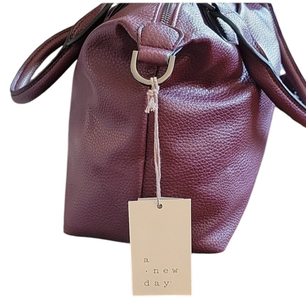 Aubergine a new day Vegan Leather Handbag - Picture 2 of 11
